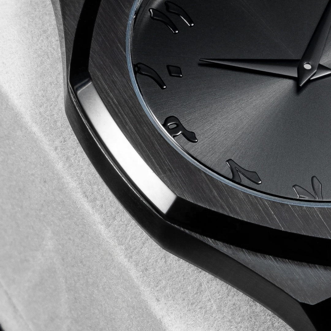 BLACK™ 41mm